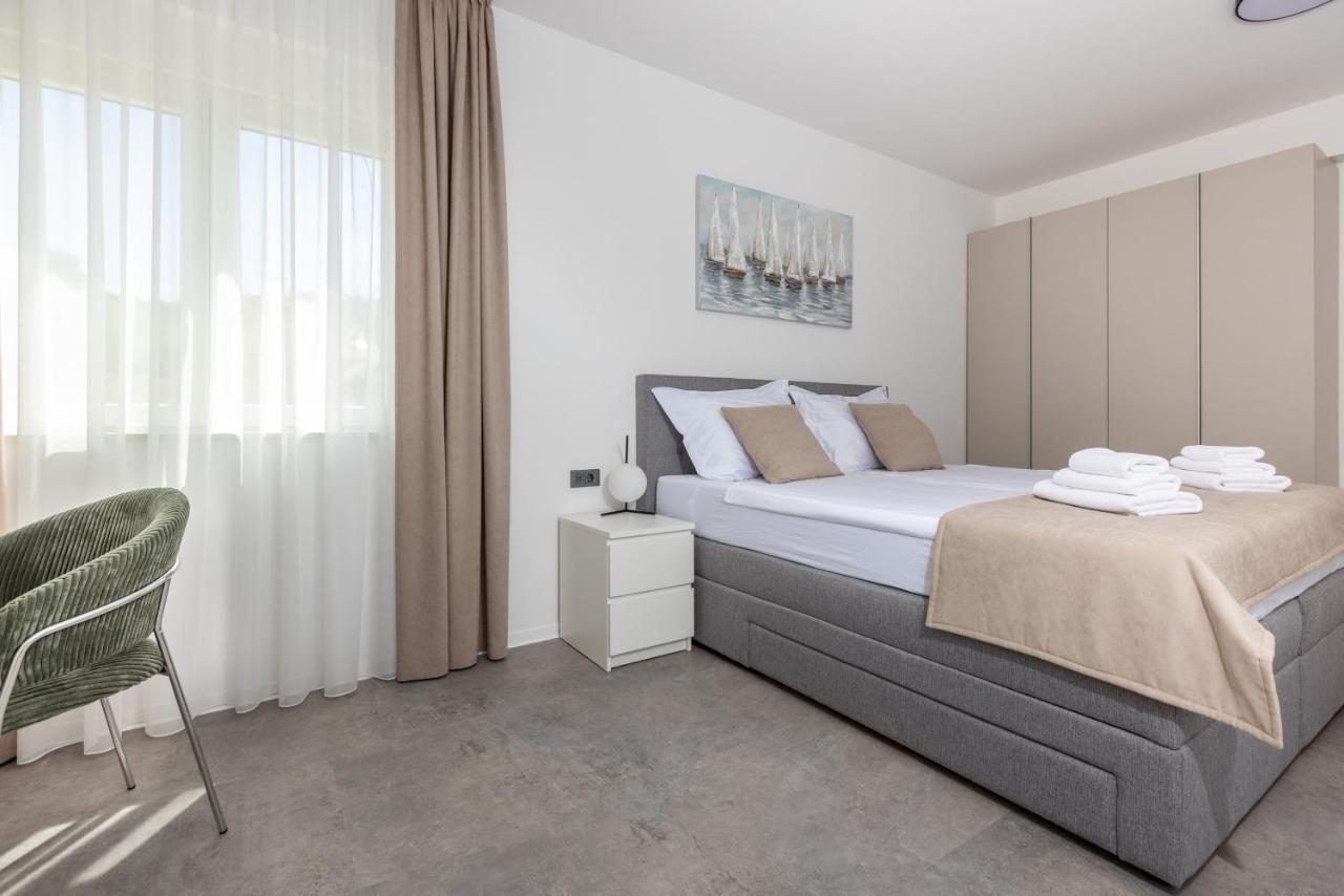 Apartments Ocrux Trogir Buitenkant foto