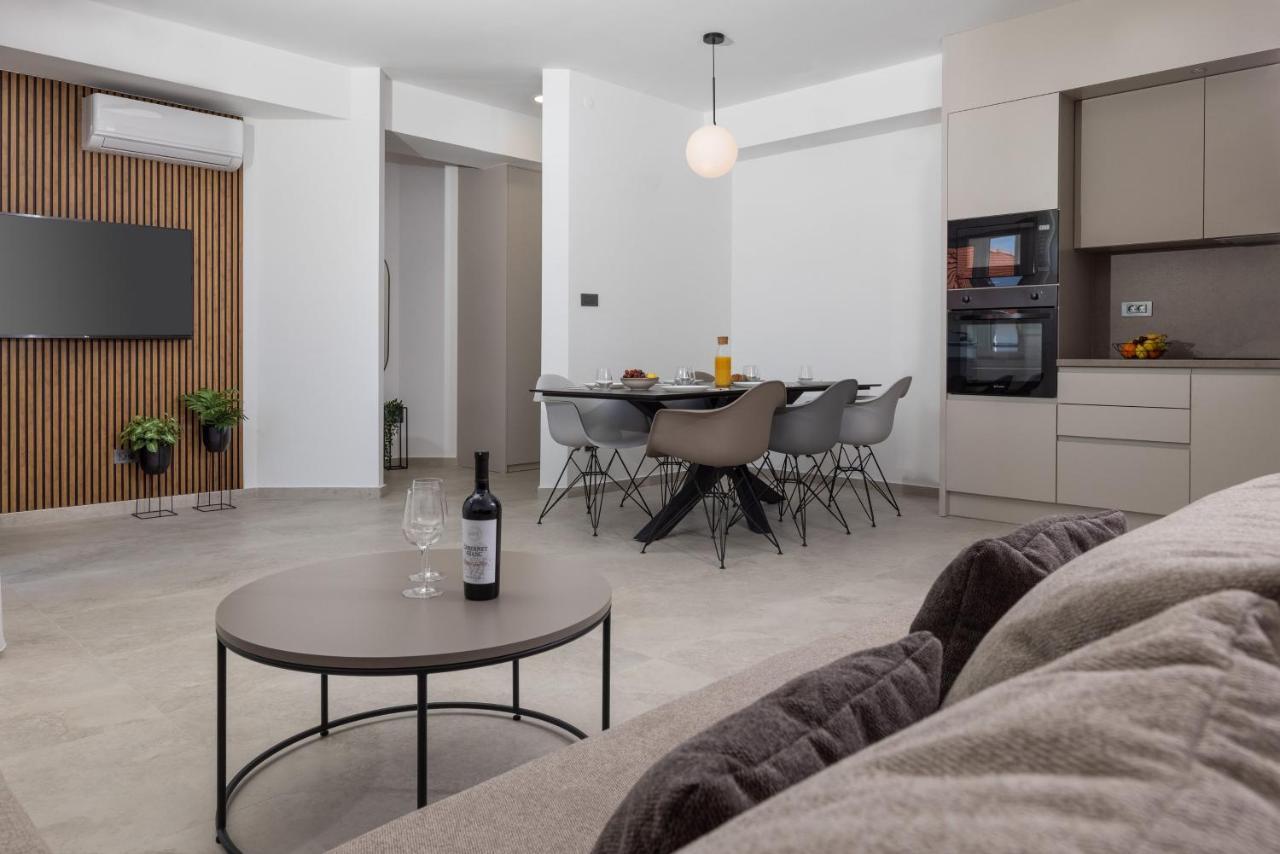 Apartments Ocrux Trogir Buitenkant foto
