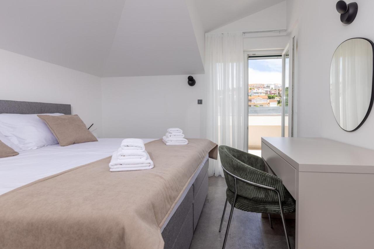 Apartments Ocrux Trogir Buitenkant foto