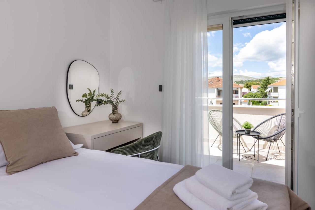 Apartments Ocrux Trogir Buitenkant foto